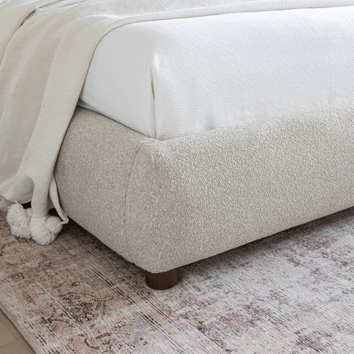 Patricia Bed